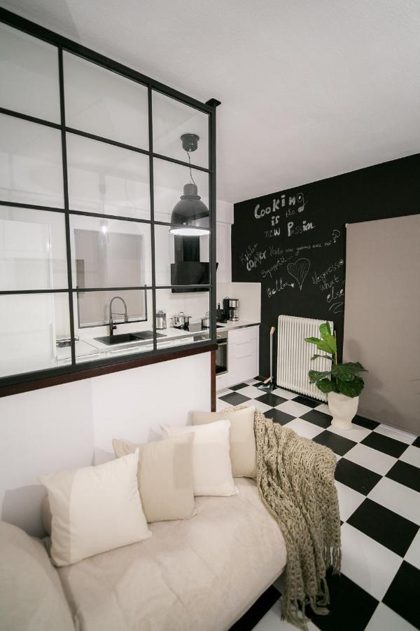 Fena Uptown Easy Living Apartment โวโลส ภายนอก รูปภาพ